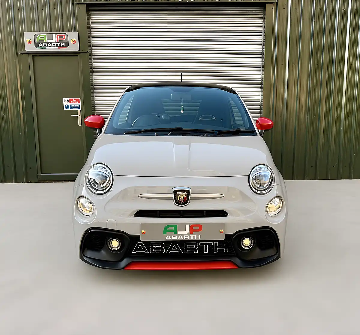 Used 2016 Abarth 595 Abarth Grey - Interior and Exterior details 4