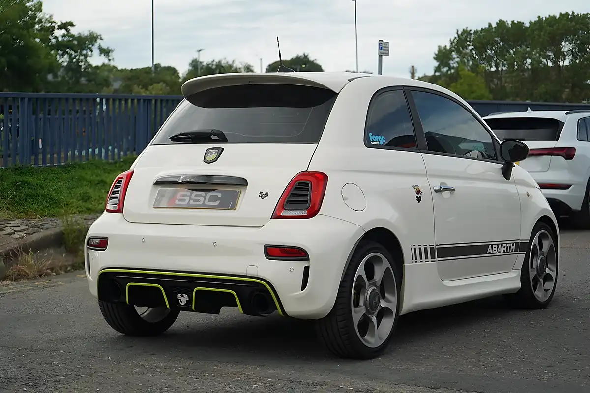 Used 2016 Abarth 595 Euro 6 White - Interior and Exterior details 14