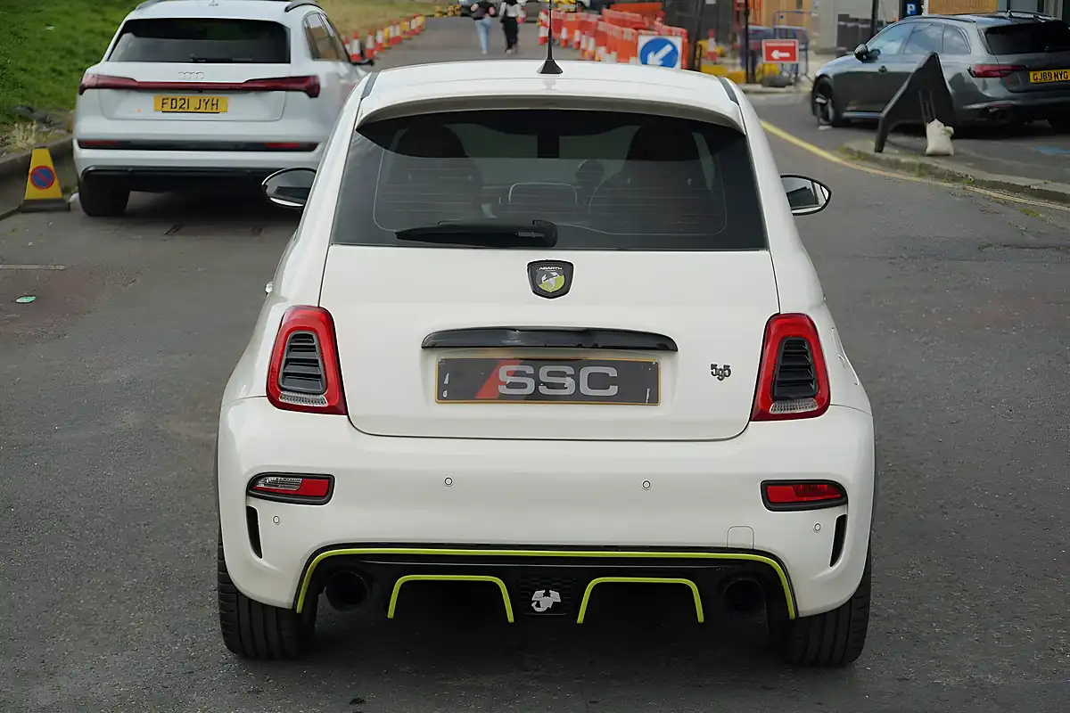 Used 2016 Abarth 595 Euro 6 White - Interior and Exterior details 15