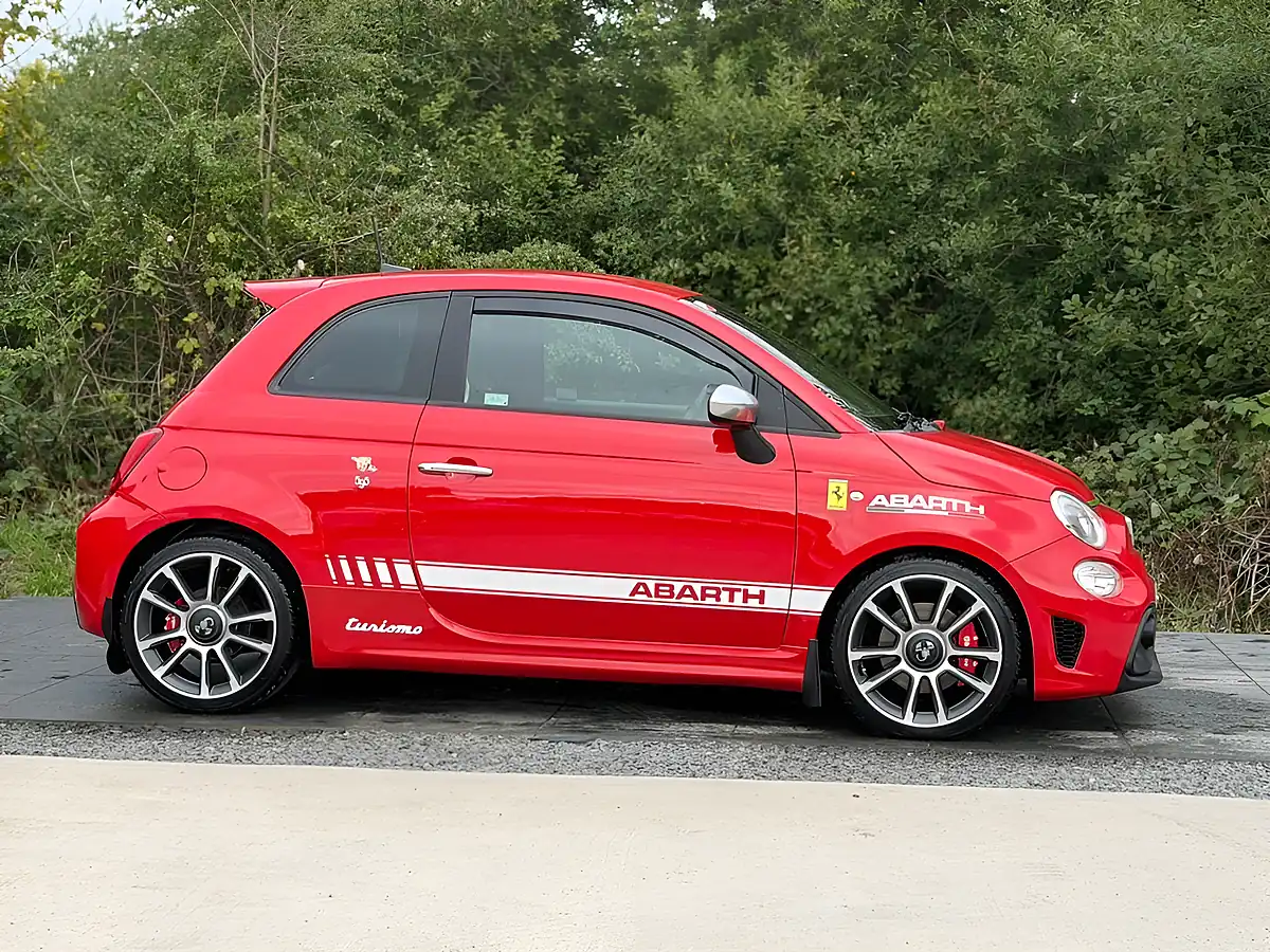 Used 2016 Abarth 595 Turismo Red - Interior and Exterior details 12