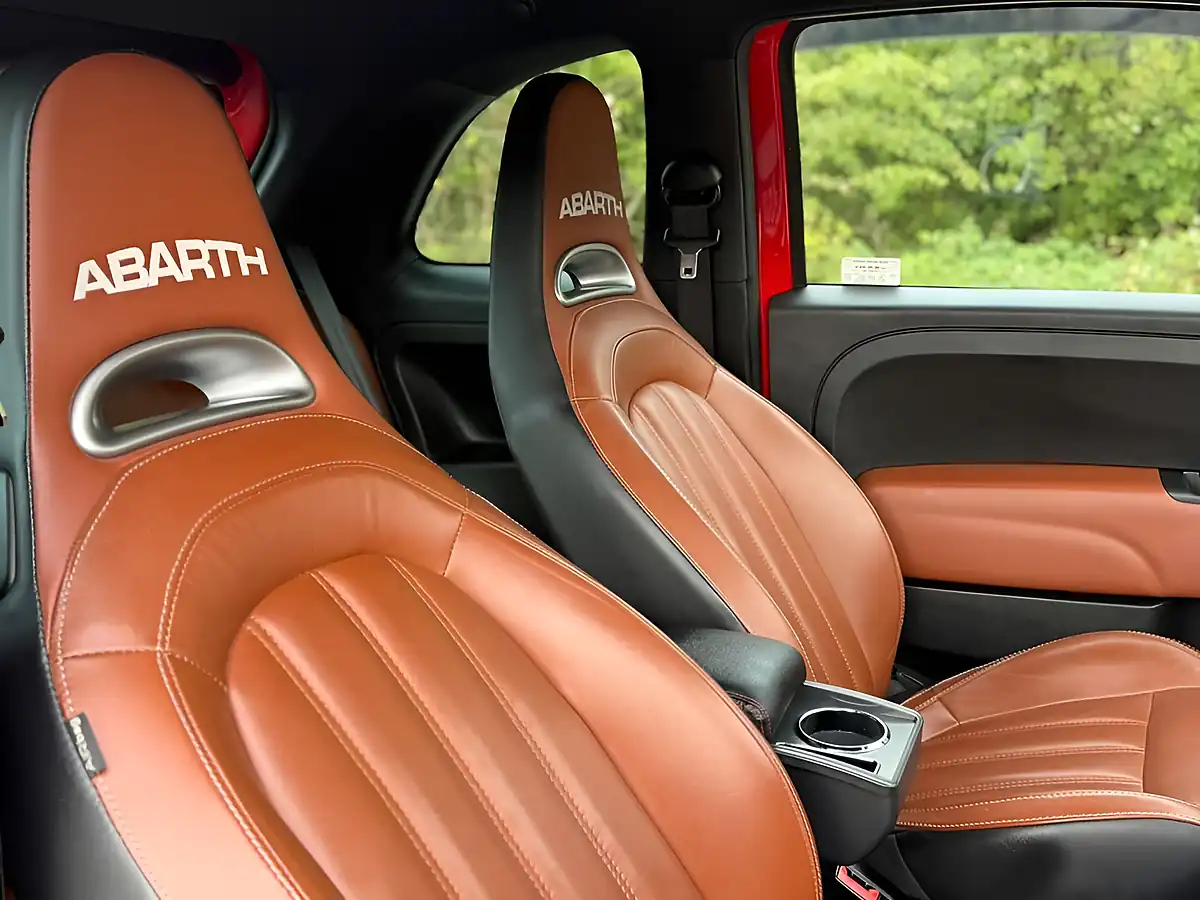 Used 2016 Abarth 595 Turismo Red - Interior and Exterior details 6