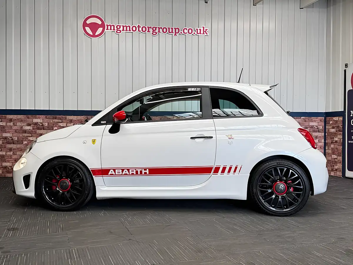 Used 2016 Abarth 595 Turismo White - Interior and Exterior details 13