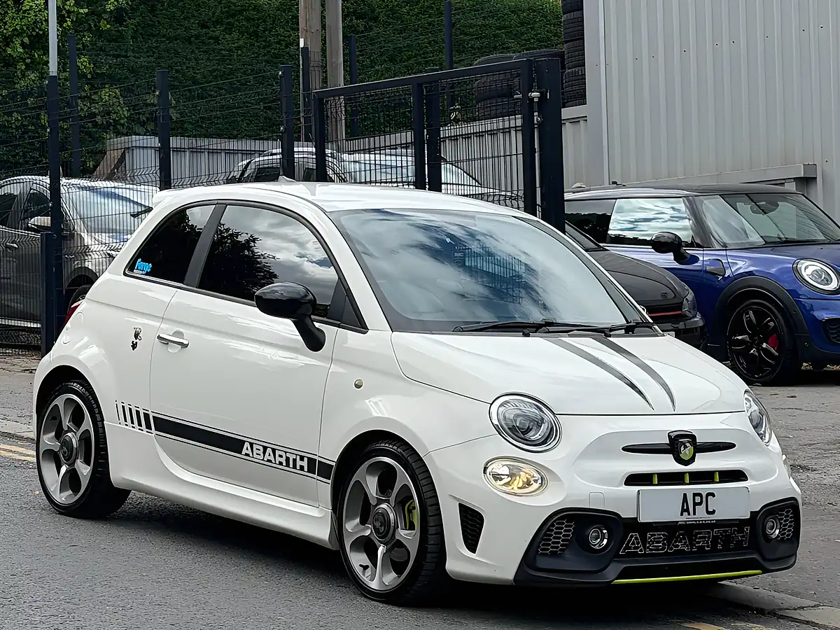 Used 2016 Abarth 595 White - Interior and Exterior details 10