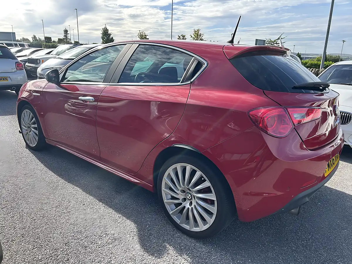 Used 2016 Alfa Romeo Giulietta Red - Interior and Exterior details 11