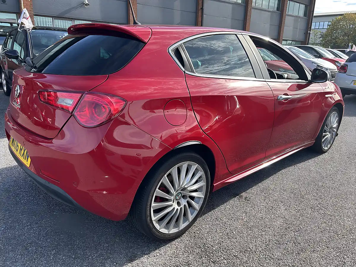 Used 2016 Alfa Romeo Giulietta Red - Interior and Exterior details 12
