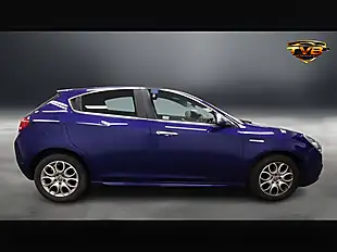 Used 2016 Alfa Romeo Giulietta Tecnica Cobalto Blue - Interior and Exterior details 2