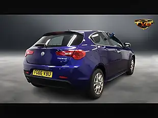 Used 2016 Alfa Romeo Giulietta Tecnica Cobalto Blue - Interior and Exterior details 3