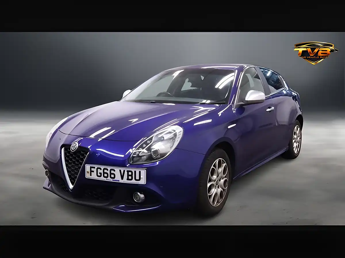 Used 2016 Alfa Romeo Giulietta Tecnica Cobalto Blue - Interior and Exterior details 7