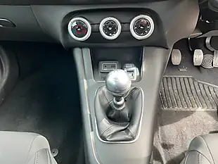 Used 2016 Alfa Romeo Giulietta White - Interior and Exterior details 17