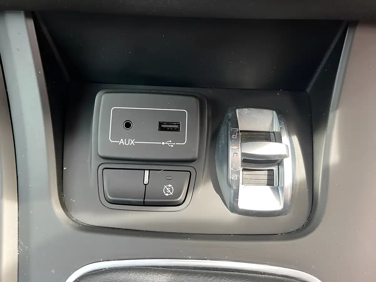 Used 2016 Alfa Romeo Giulietta White - Interior and Exterior details 18