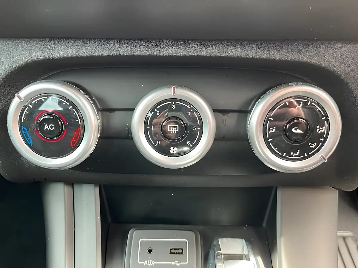 Used 2016 Alfa Romeo Giulietta White - Interior and Exterior details 19