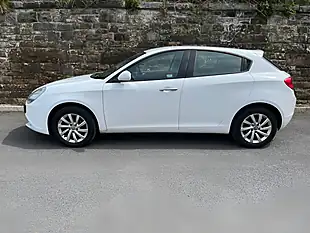 Used 2016 Alfa Romeo Giulietta White - Interior and Exterior details 4