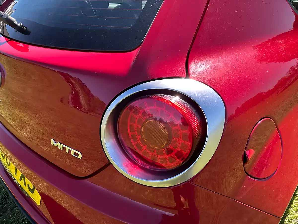 Used 2016 Alfa Romeo Mito Alfa Red - Interior and Exterior details 12
