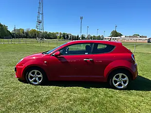 Used 2016 Alfa Romeo Mito Alfa Red - Interior and Exterior details 8