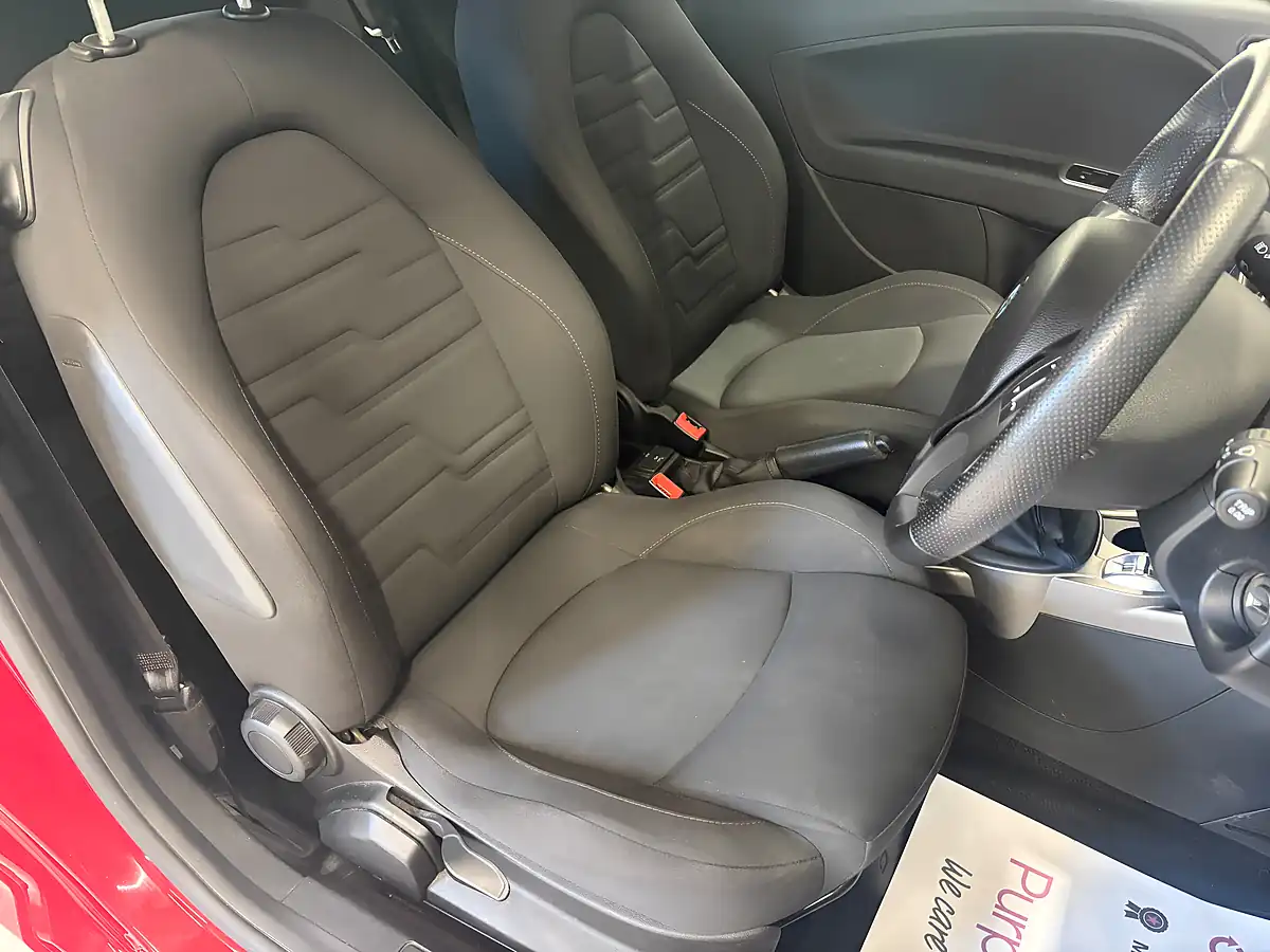 Used 2016 Alfa Romeo Mito Progression Red - Interior and Exterior details 11