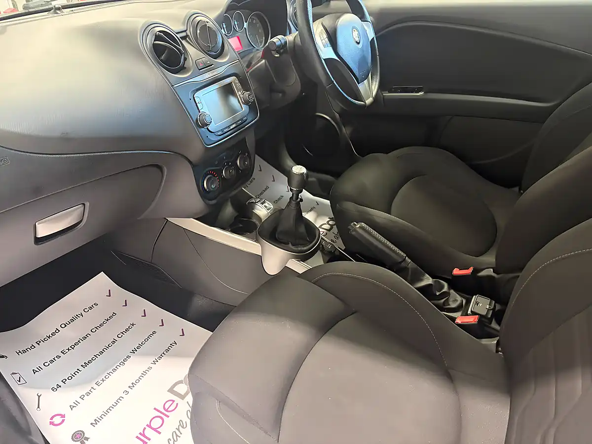 Used 2016 Alfa Romeo Mito Progression Red - Interior and Exterior details 15