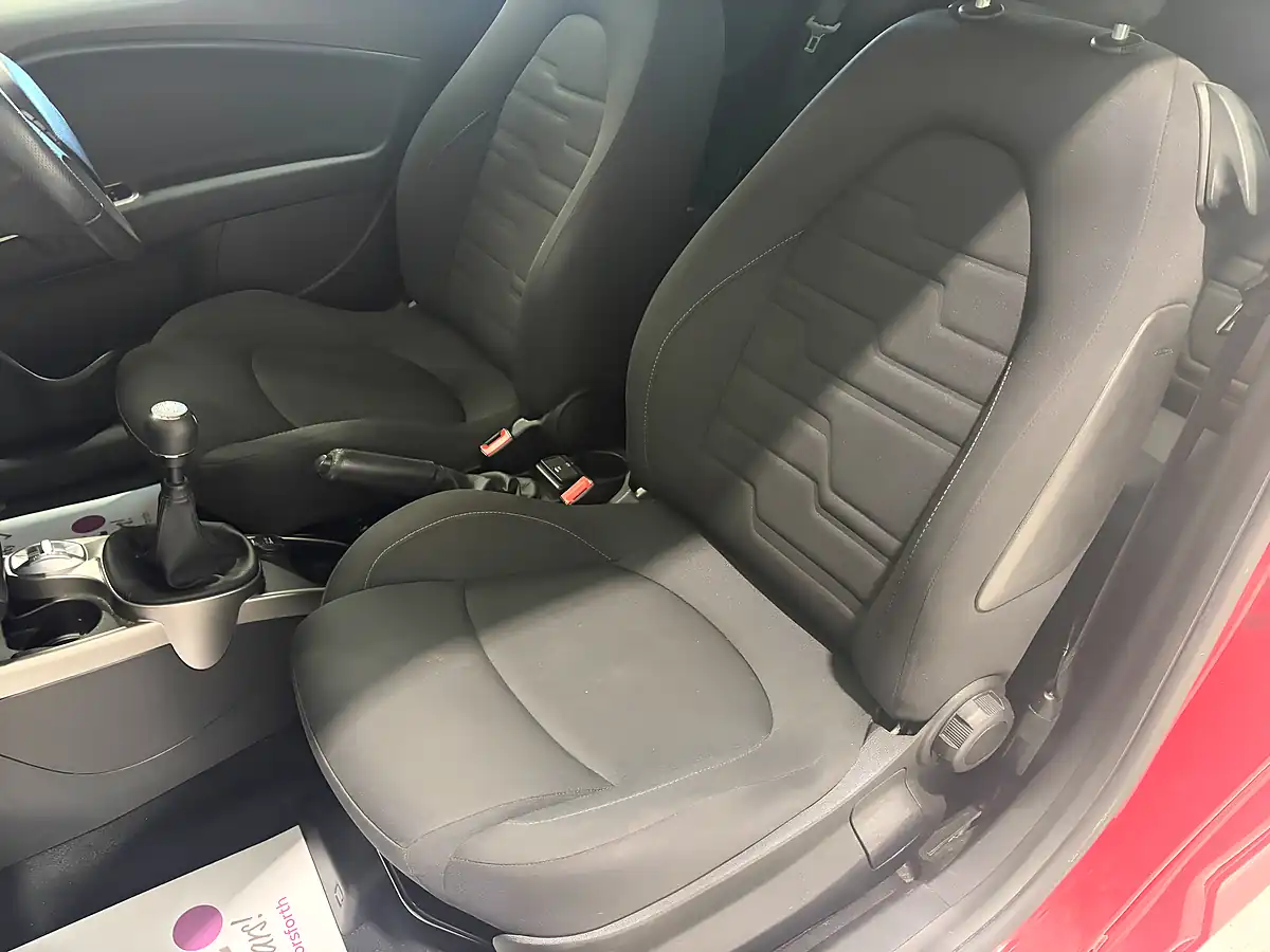 Used 2016 Alfa Romeo Mito Progression Red - Interior and Exterior details 18