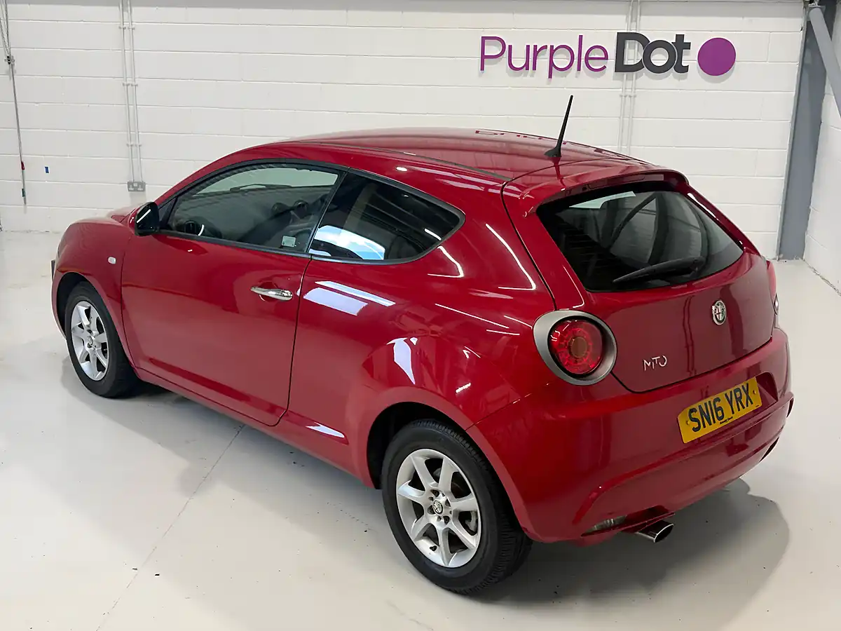 Used 2016 Alfa Romeo Mito Progression Red - Interior and Exterior details 5