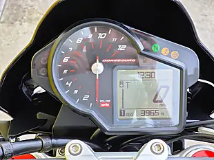 Used 2016 Aprilia Dorsoduro White - Interior and Exterior details 14