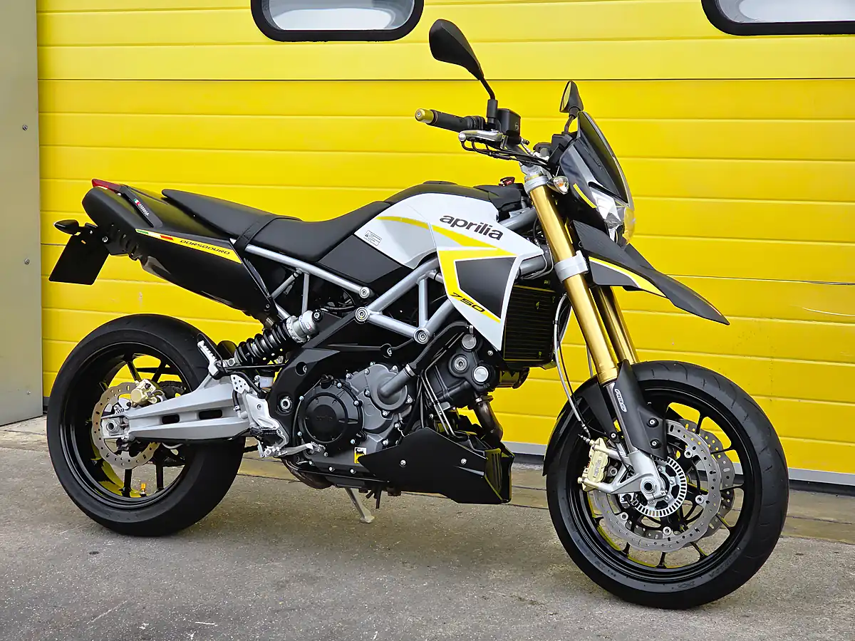 Used 2016 Aprilia Dorsoduro White - Interior and Exterior details 3