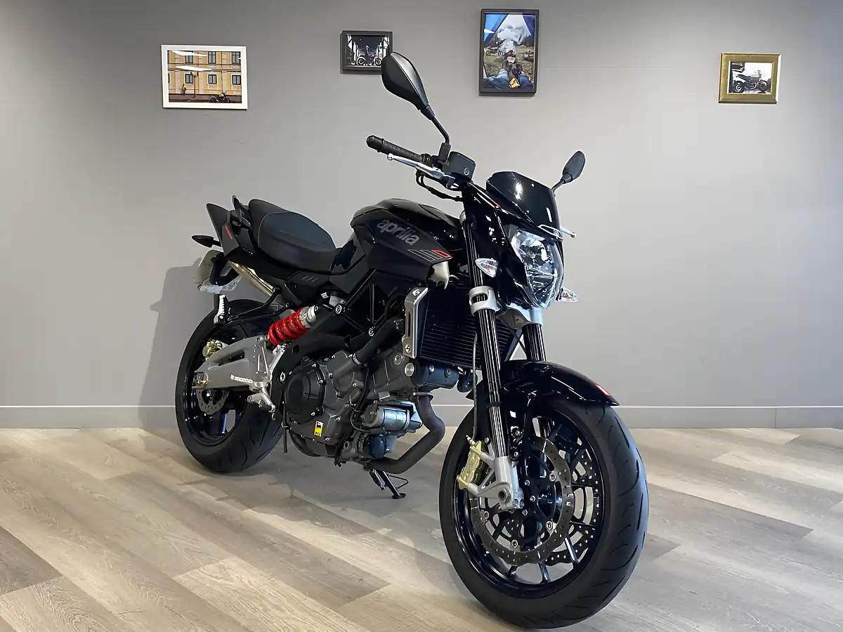 Used 2016 Aprilia Shiver Sl 750 - Interior and Exterior details 3