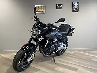 Used 2016 Aprilia Shiver Sl 750 - Interior and Exterior details 4