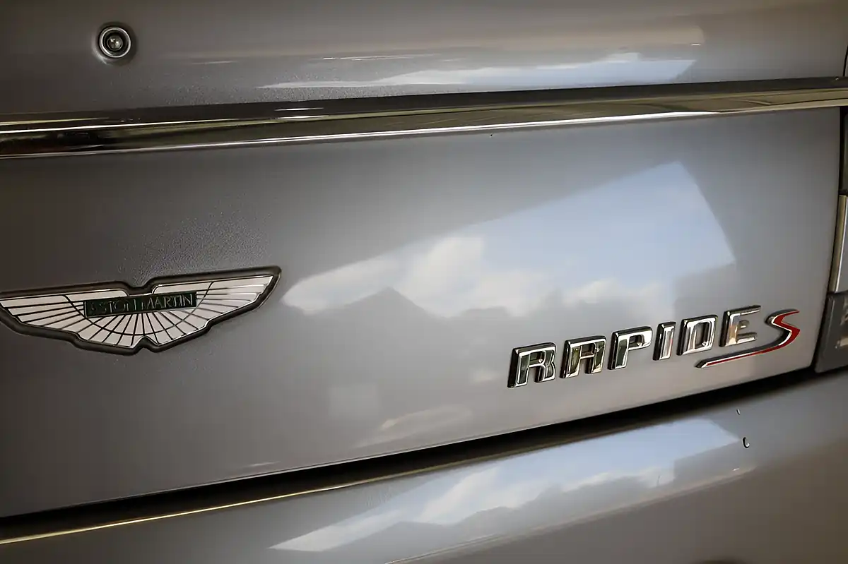 Used 2016 Aston Martin Rapide S Silver - Interior and Exterior details 10