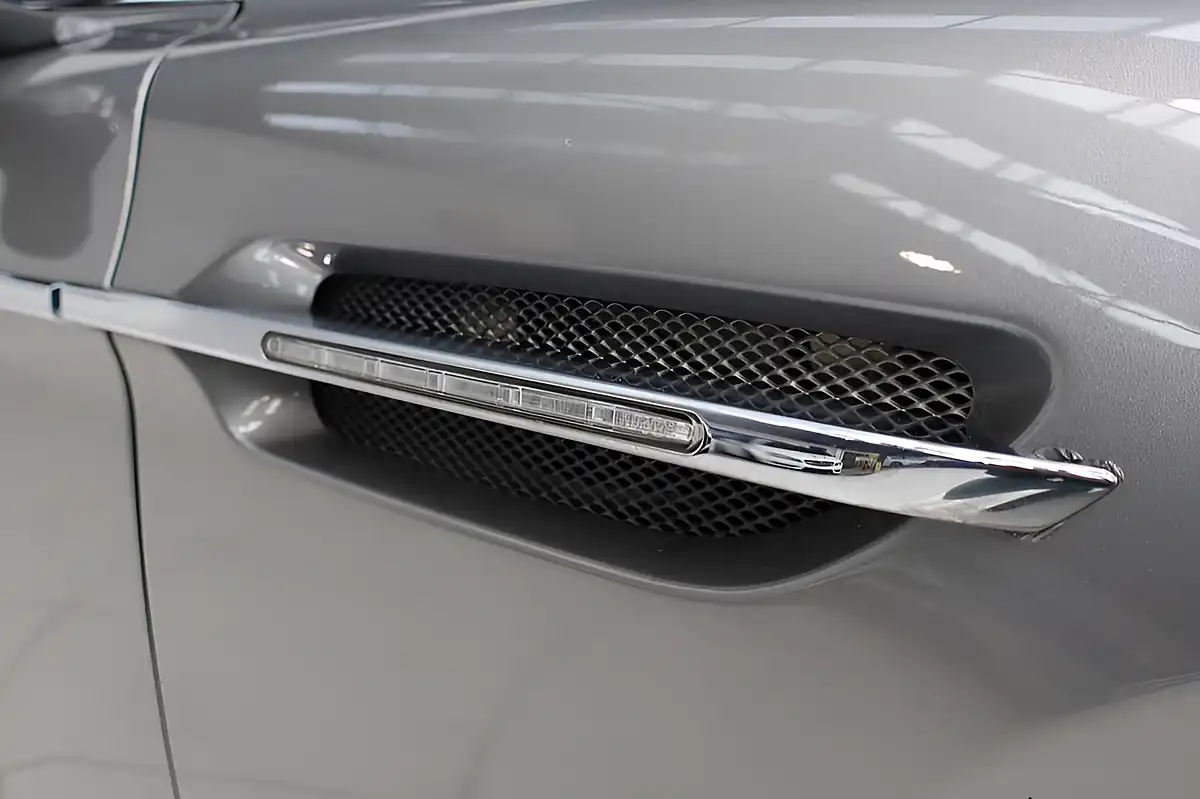 Used 2016 Aston Martin Rapide S Silver - Interior and Exterior details 8