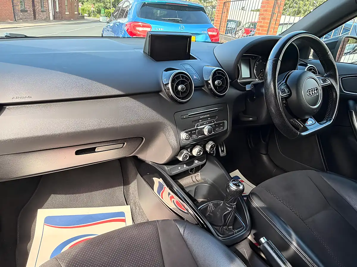 Used 2016 Audi A1 Black Edition Black - Interior and Exterior details 11