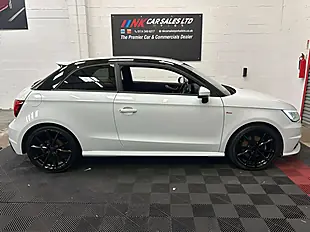 Used 2016 Audi A1 Black Edition White - Interior and Exterior details 5