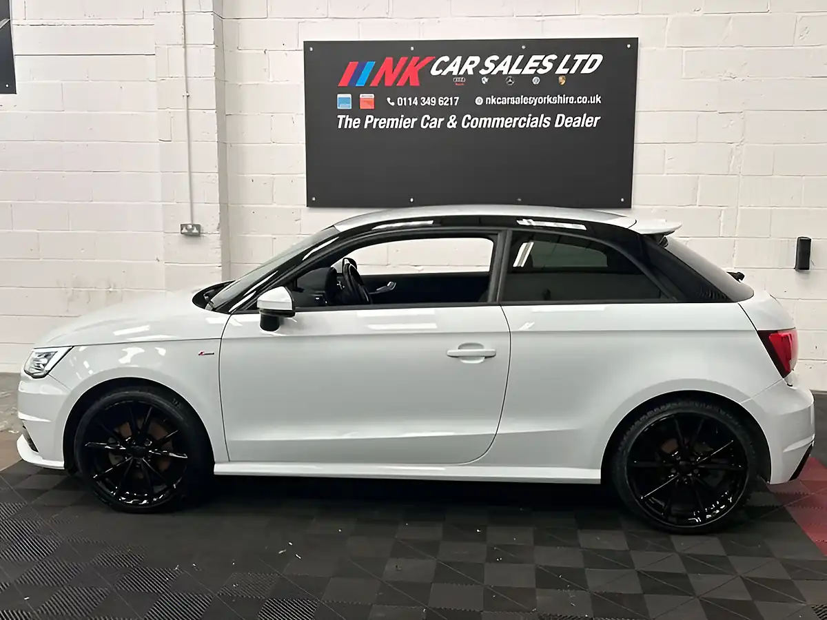Used 2016 Audi A1 Black Edition White - Interior and Exterior details 6