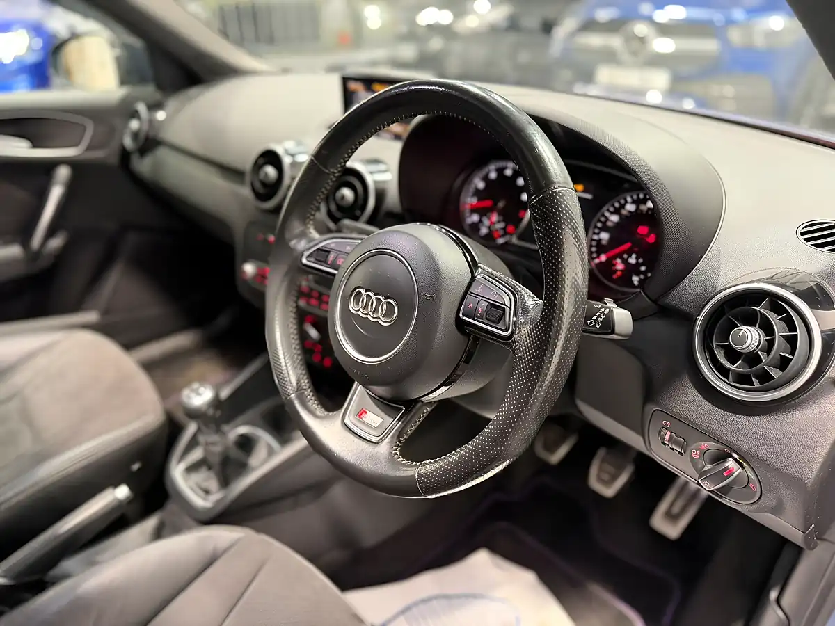 Used 2016 Audi A1 S Line Blue - Interior and Exterior details 8