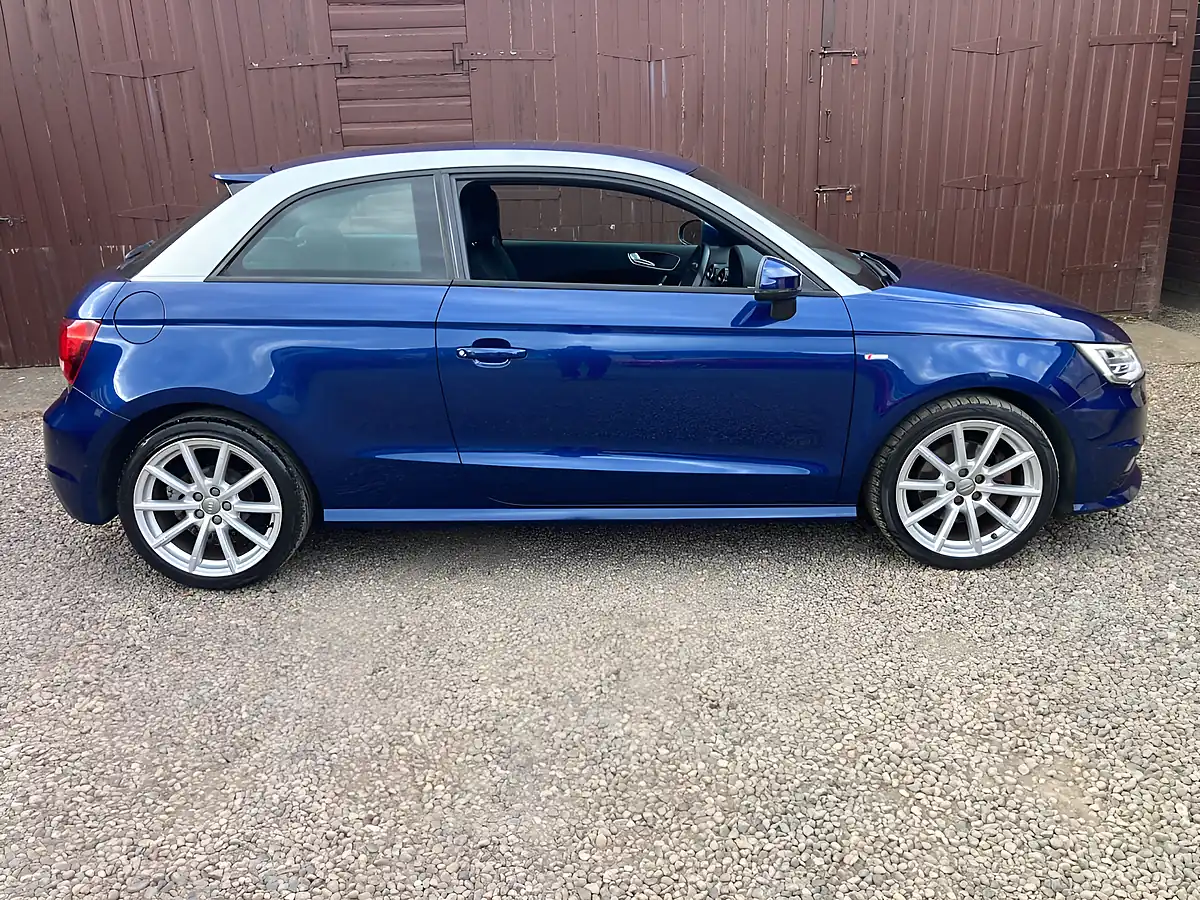 Used 2016 Audi A1 S Line Blue - Interior and Exterior details 4