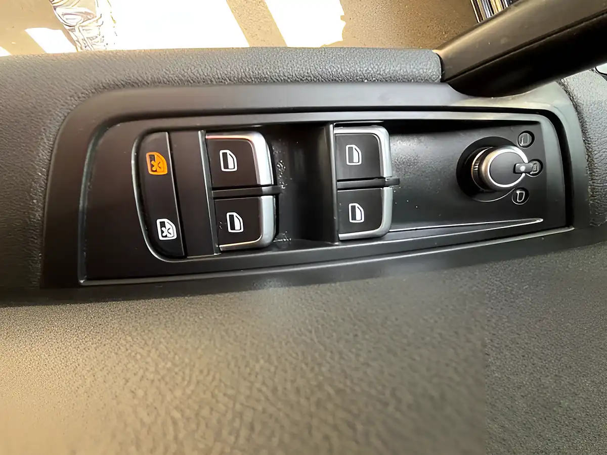 Used 2016 Audi A1 Sport Black - Interior and Exterior details 17