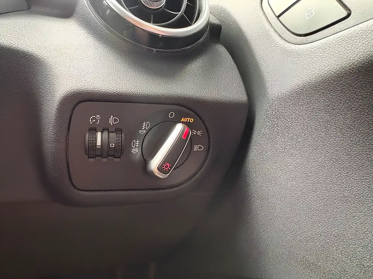 Used 2016 Audi A1 Sport Blue - Interior and Exterior details 18