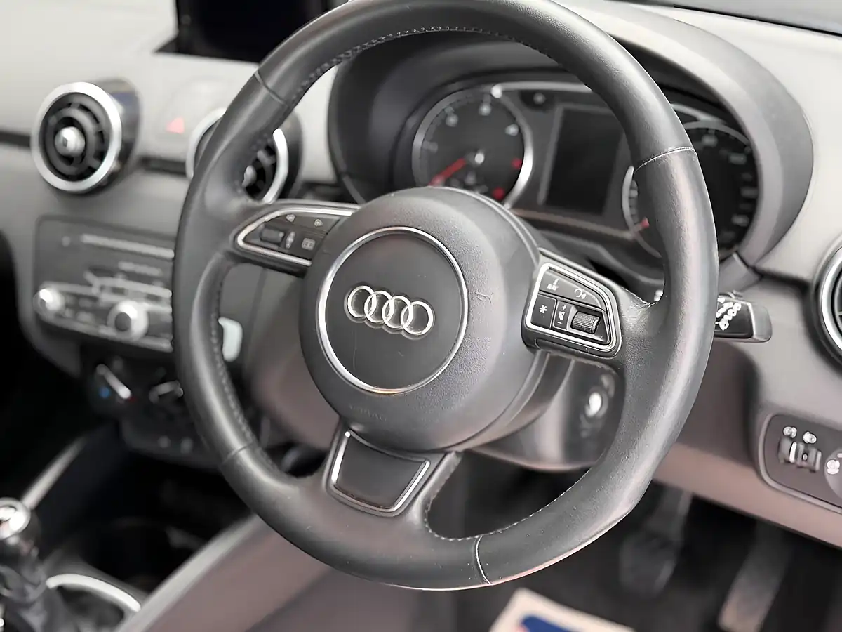 Used 2016 Audi A1 Sport Blue - Interior and Exterior details 11