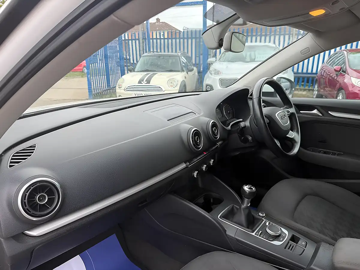 Used 2016 Audi A3 Se Technik Sportback White - Interior and Exterior details 10