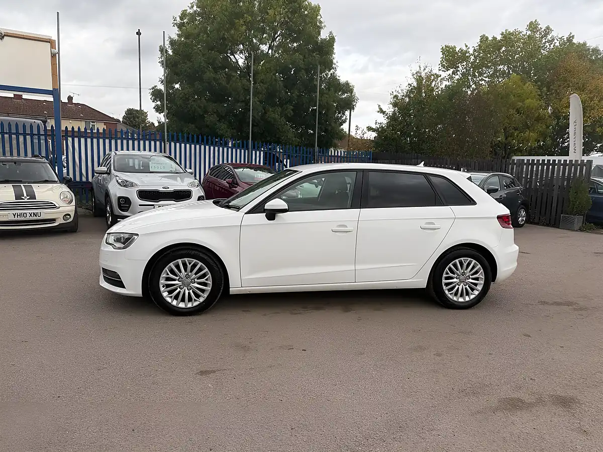 Used 2016 Audi A3 Se Technik Sportback White - Interior and Exterior details 3