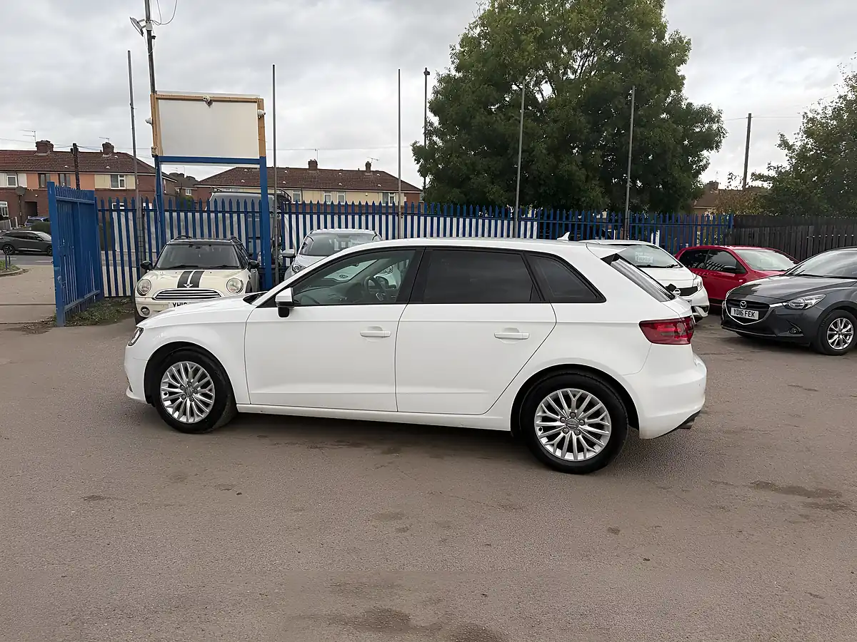 Used 2016 Audi A3 Se Technik Sportback White - Interior and Exterior details 4