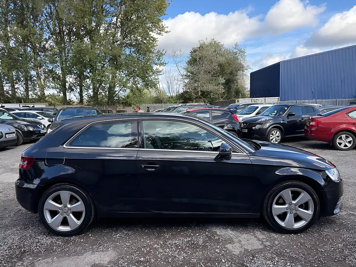 Used 2016 Audi A3 Sport Black - Interior and Exterior details 9