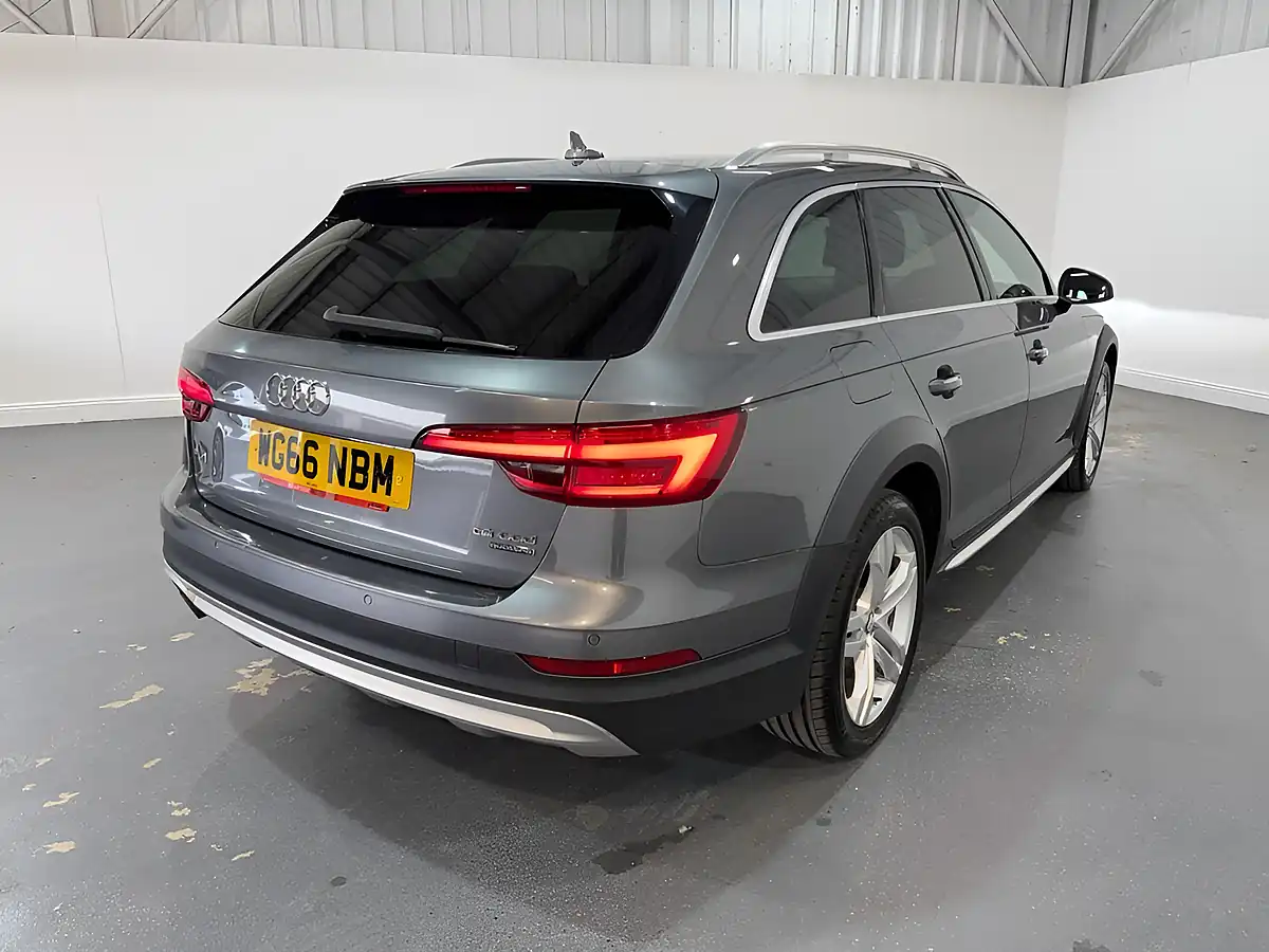 Used 2016 Audi A4 Allroad Sport Grey - Interior and Exterior details 8
