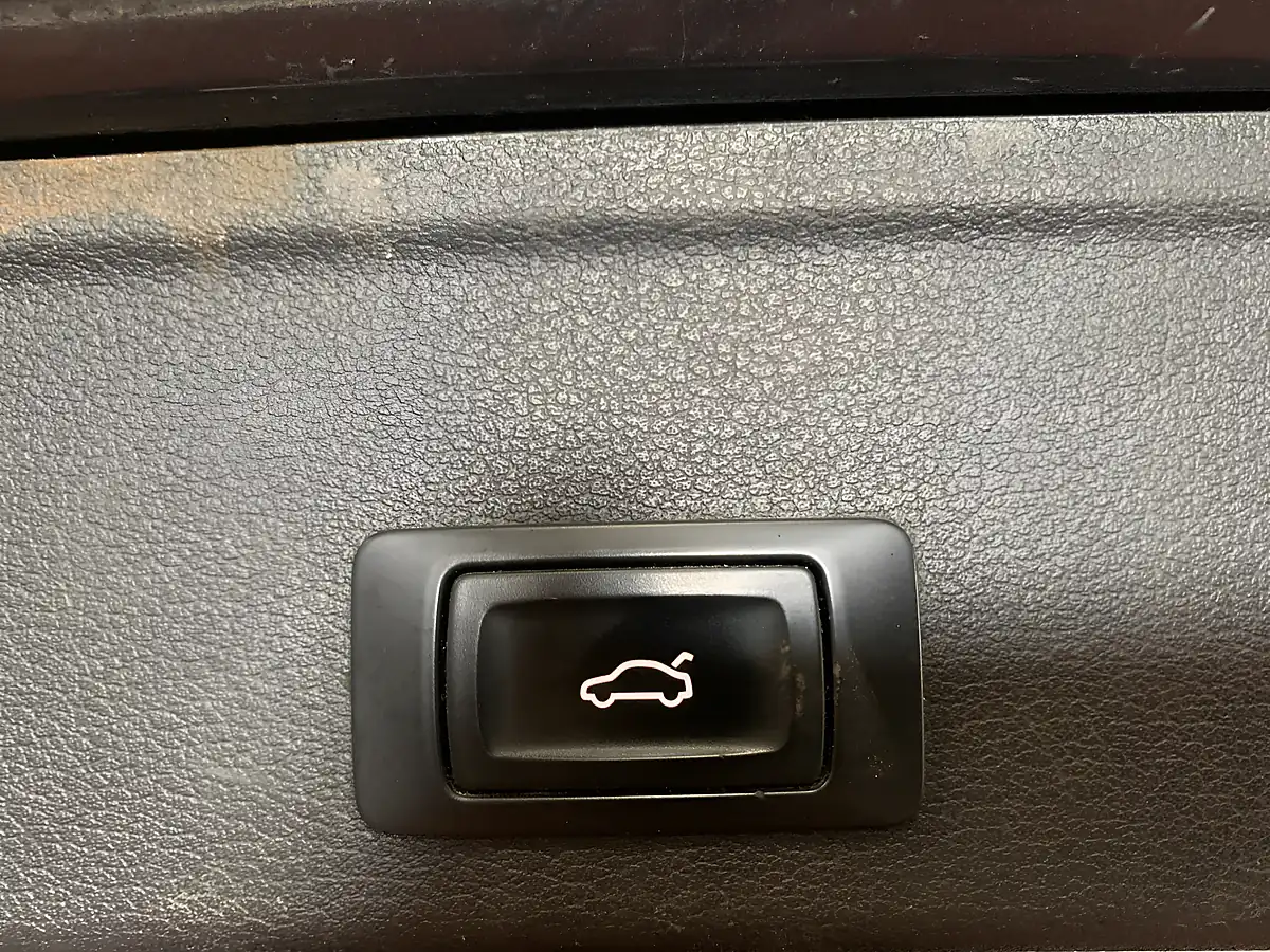 Used 2016 Audi A4 Allroad Sport Grey - Interior and Exterior details 10