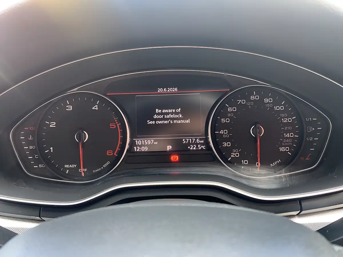 Used 2016 Audi A4 Allroad Sport Grey - Interior and Exterior details 11