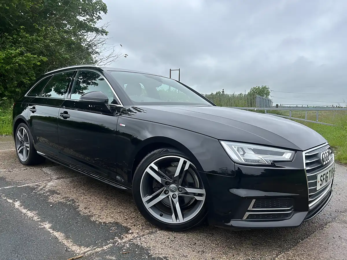 Used 2016 Audi A4 Avant S Line Black - Front View