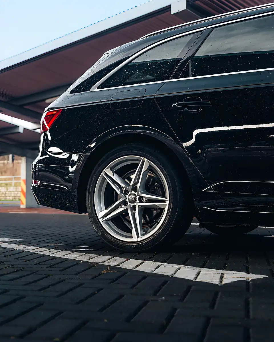 Used 2016 Audi A4 Avant S Line Black - Interior and Exterior details 13