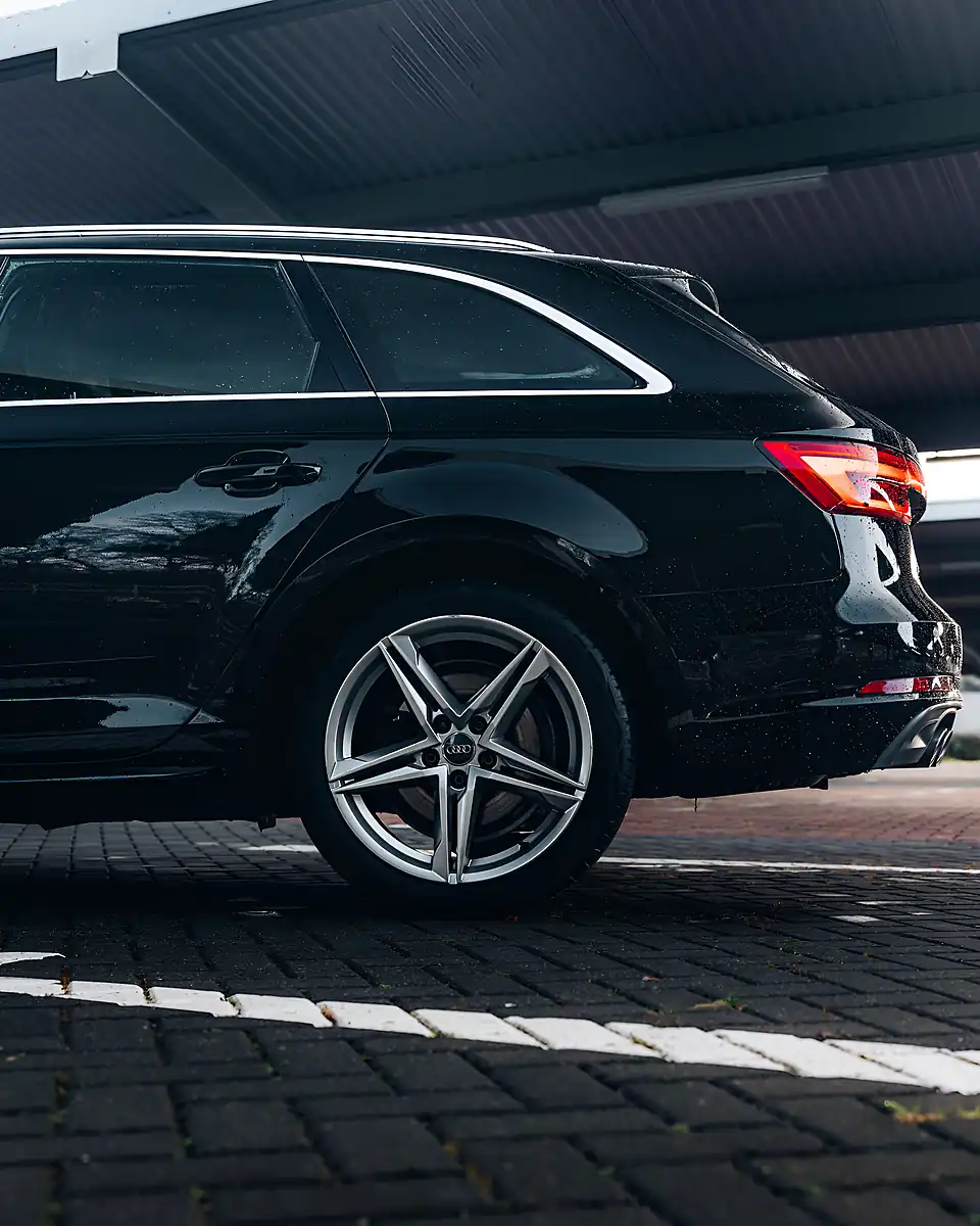 Used 2016 Audi A4 Avant S Line Black - Interior and Exterior details 15