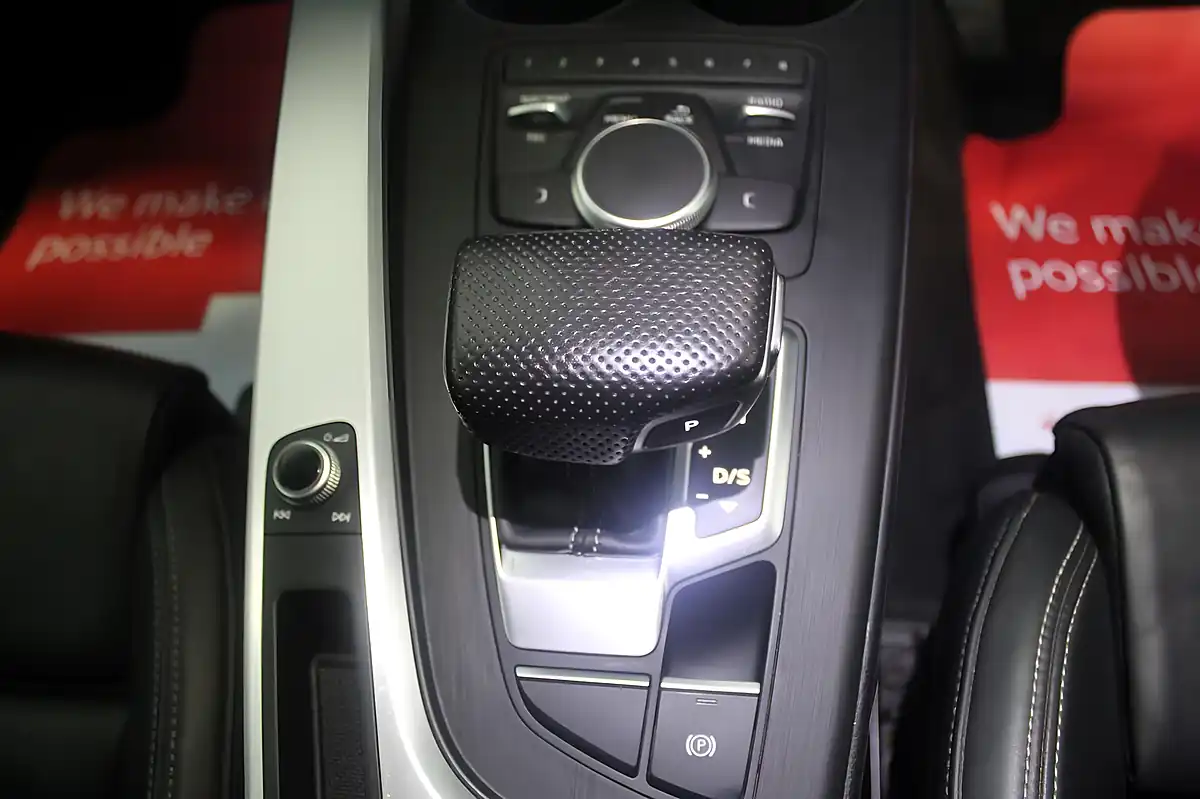 Used 2016 Audi A4 Avant S Line Black - Interior and Exterior details 16