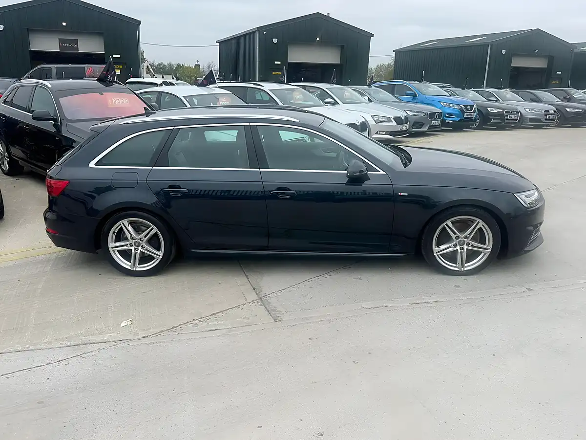 Used 2016 Audi A4 Avant S Line Blue - Interior and Exterior details 10