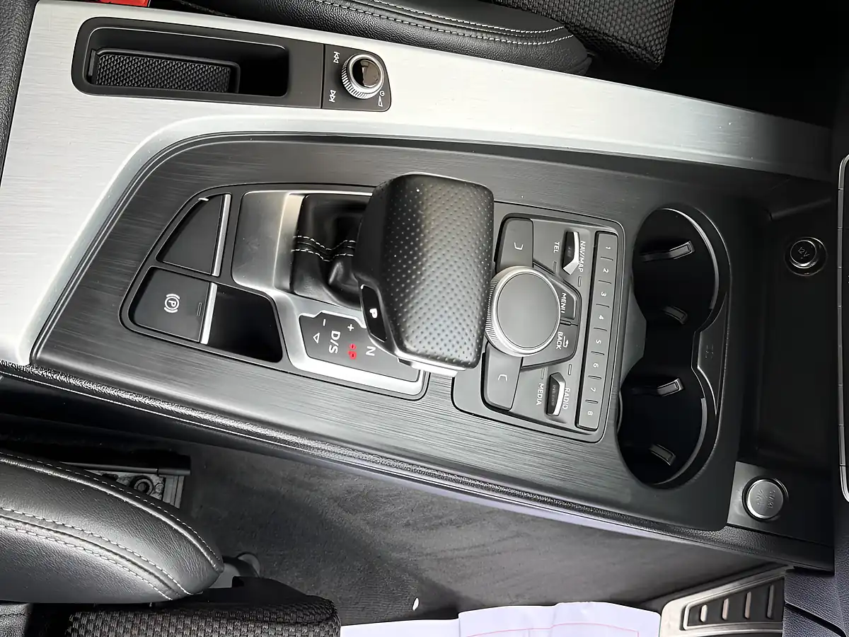 Used 2016 Audi A4 Avant S Line Grey - Interior and Exterior details 15