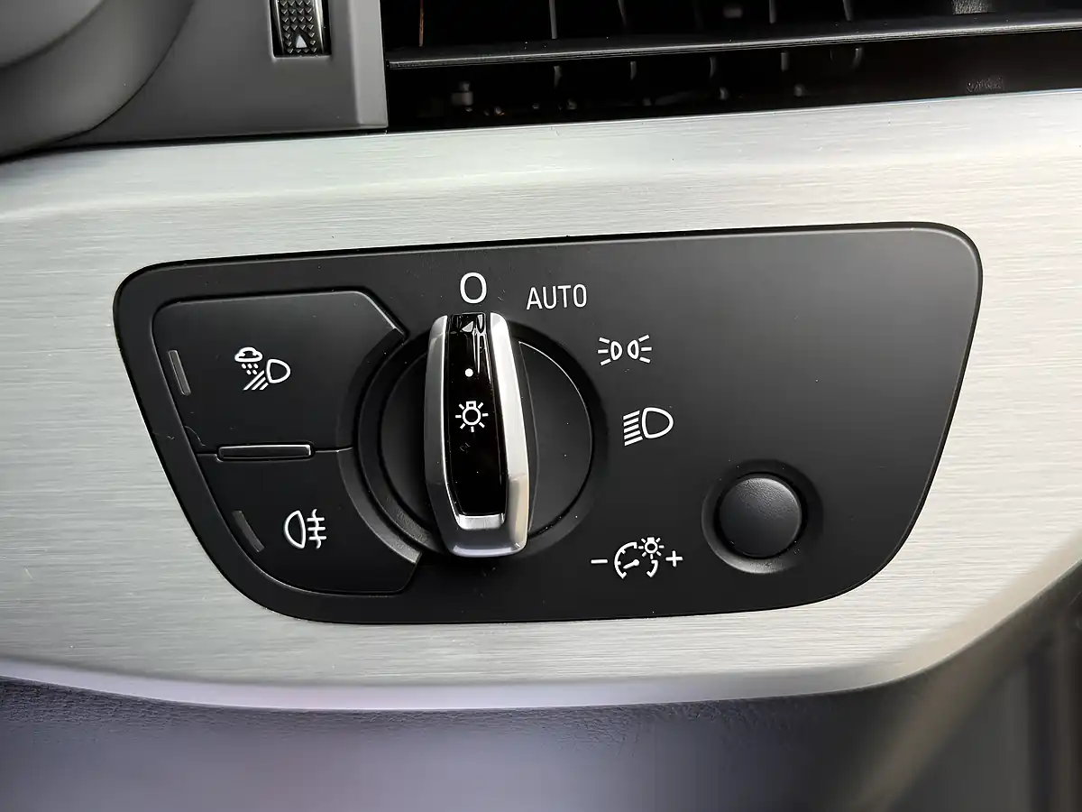 Used 2016 Audi A4 Avant S Line Grey - Interior and Exterior details 17